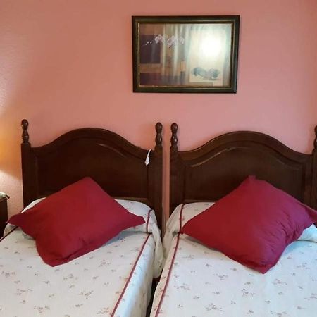 Meson El Pucheru Hotel Barcenaciones Екстериор снимка