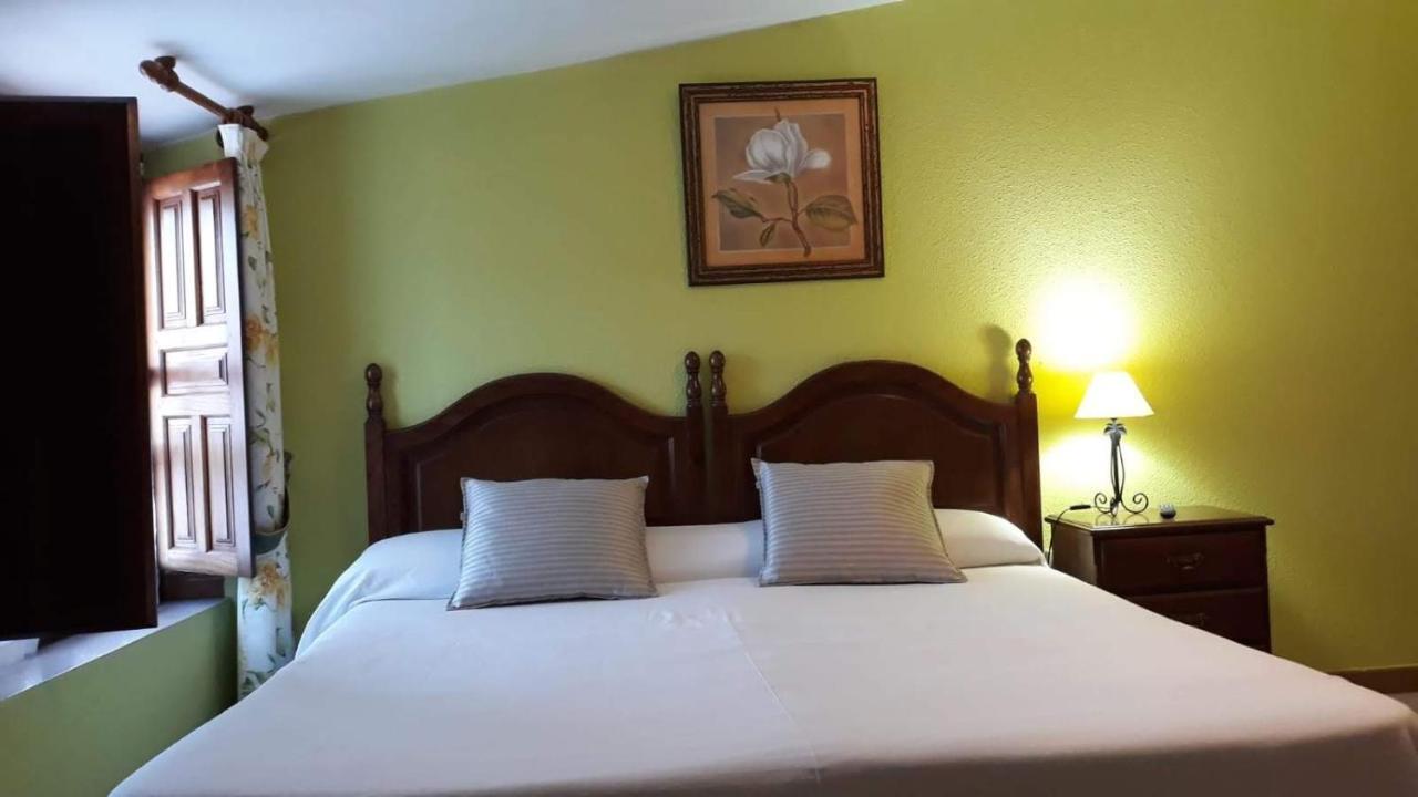 Meson El Pucheru Hotel Barcenaciones Екстериор снимка