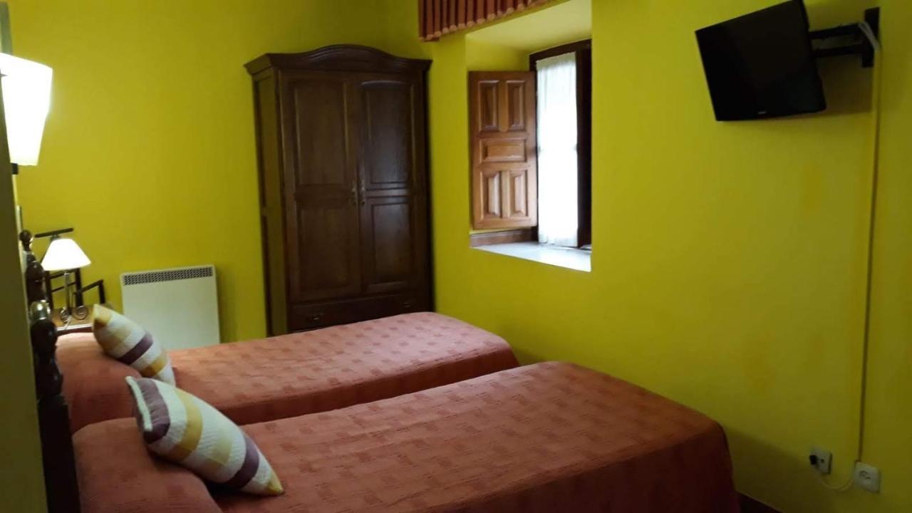 Meson El Pucheru Hotel Barcenaciones Екстериор снимка