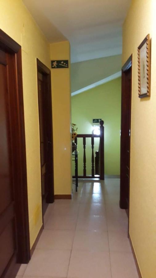 Meson El Pucheru Hotel Barcenaciones Екстериор снимка