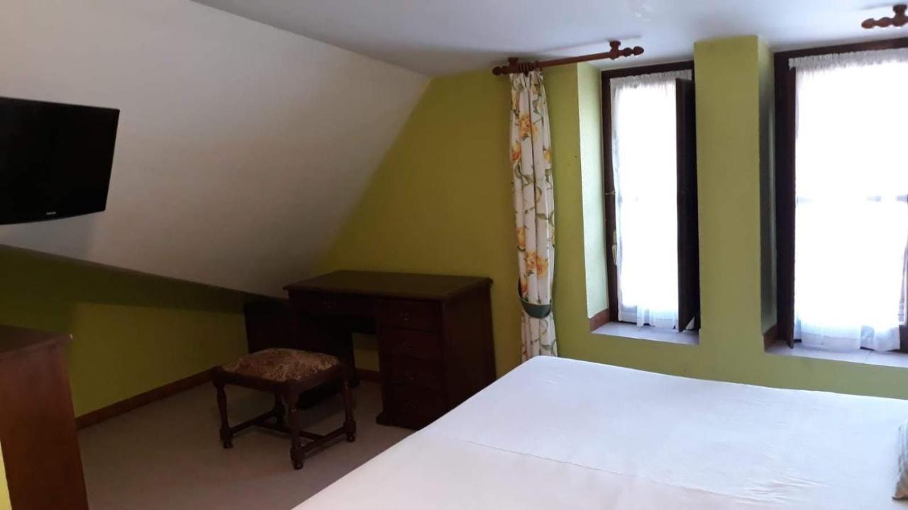 Meson El Pucheru Hotel Barcenaciones Екстериор снимка